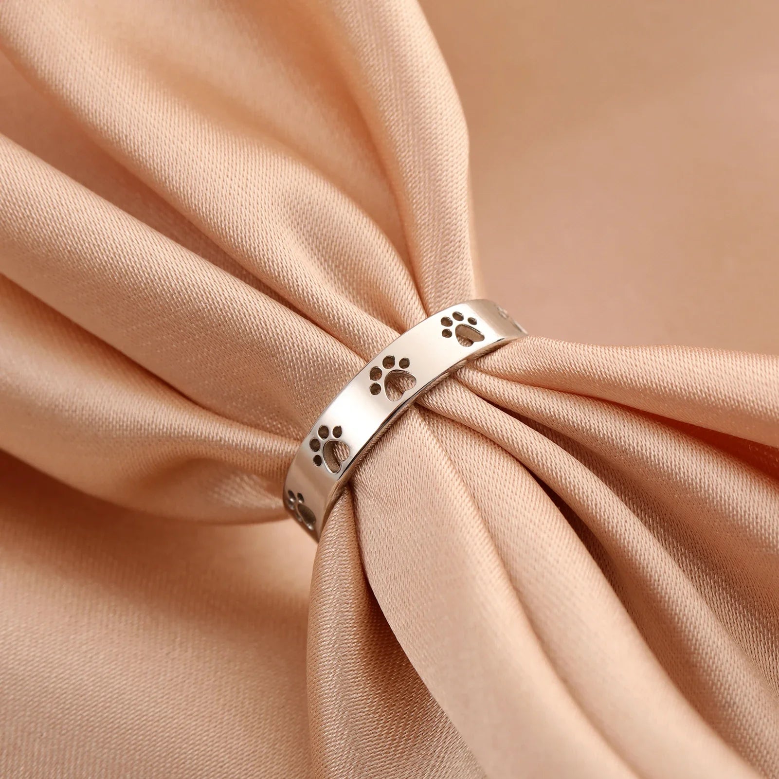 Monty | Pure Grace Ring
