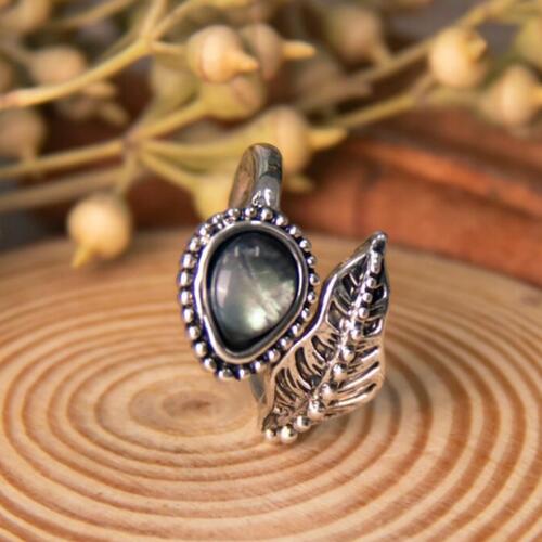 Bruce | Moonstone Leaf Ring
