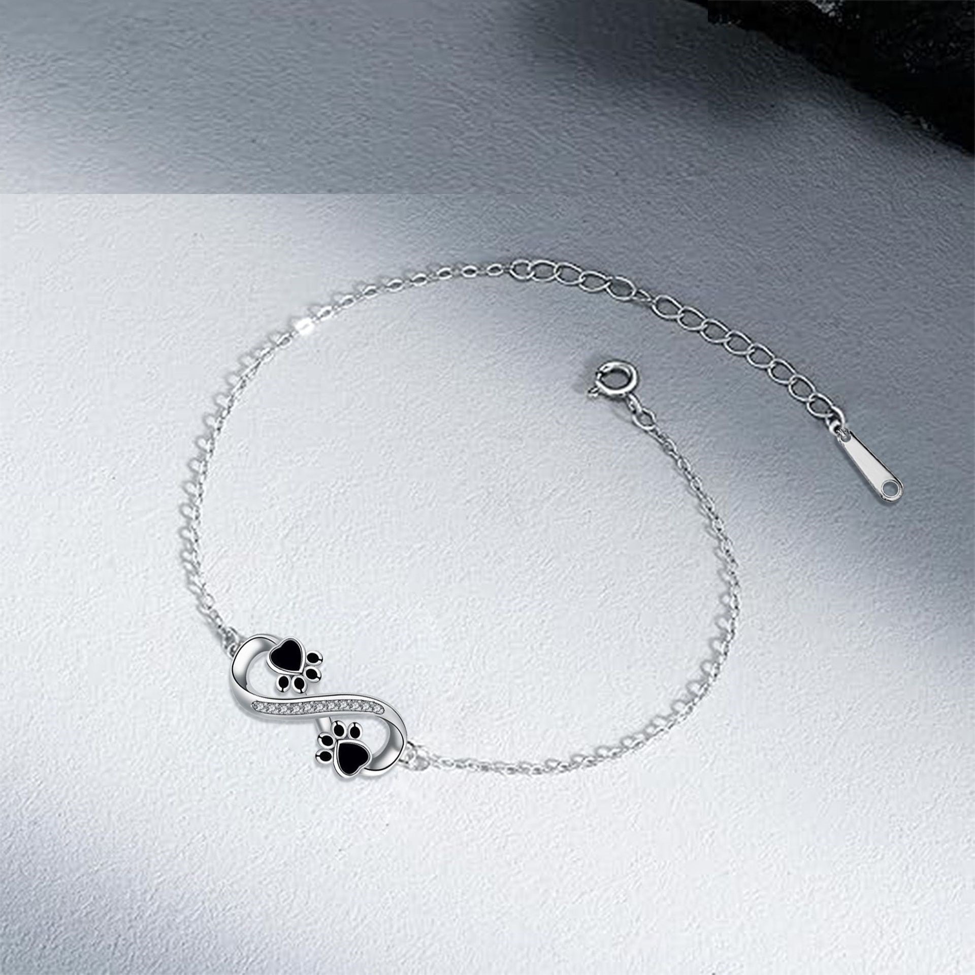 Izzy | Paw of Eternity Bracelet